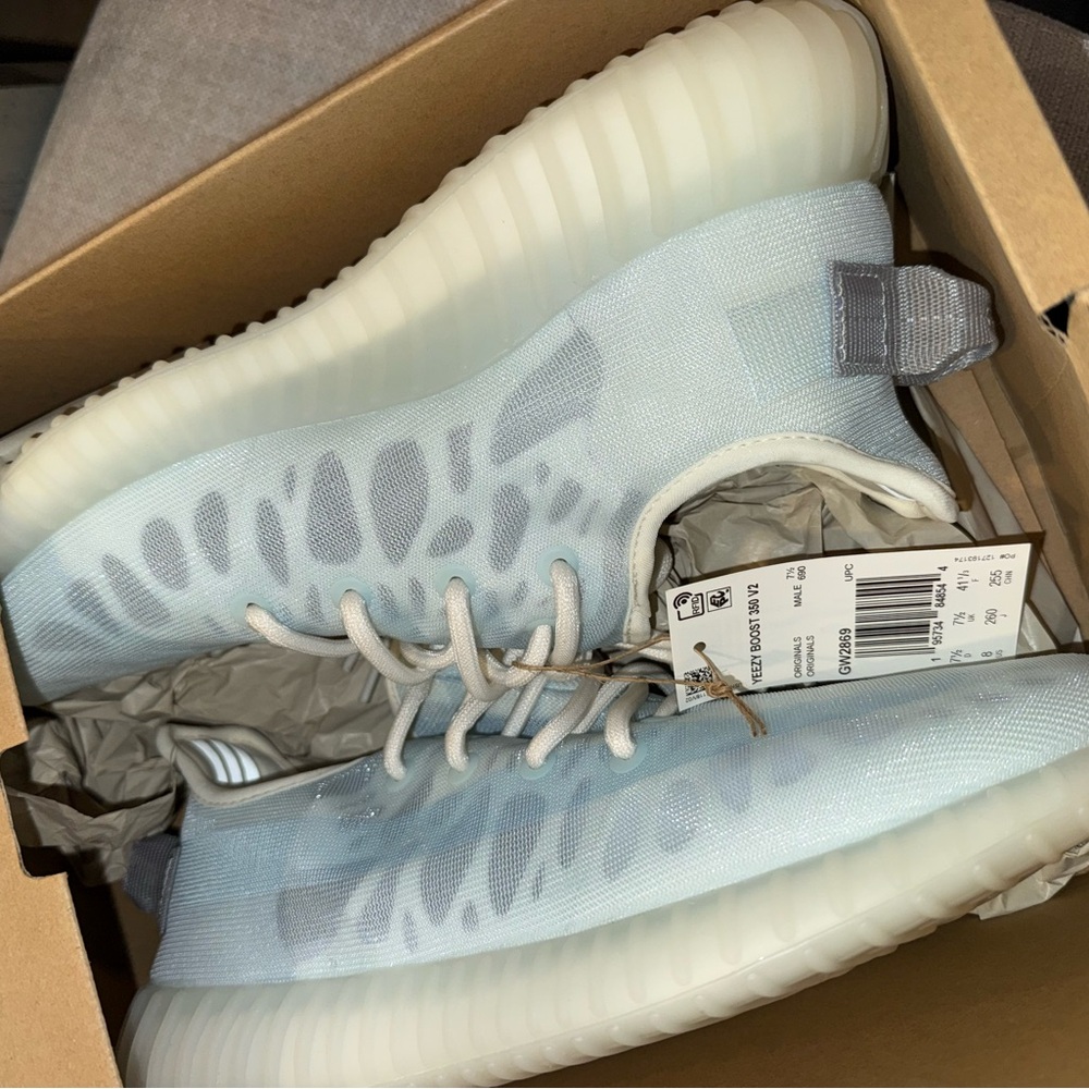 Yeezy Boost 350 V2 'Mono Ice'